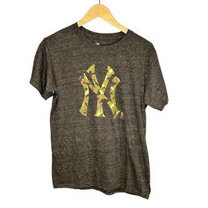 Gap & Fanatics Mens T-Shirts Set Size M Gray